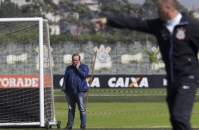 Durante o treino desta manh no CT Joaquim Grava, Parque Ecolgico do Tiete, zona leste de So Paulo. O prximo jogo da equipe ser domingo, dia 03/08, contra o Coritiba, no estdio Couto Pereira, jogo vlido pela 13 rodada do Campeonato Brasileiro de 2014