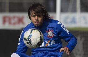 Durante o treino desta manh no CT Joaquim Grava, Parque Ecolgico do Tiete, zona leste de So Paulo. O prximo jogo da equipe ser domingo, dia 03/08, contra o Coritiba, no estdio Couto Pereira, jogo vlido pela 13 rodada do Campeonato Brasileiro de 2014