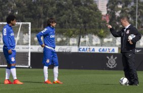 Durante o treino desta manh no CT Joaquim Grava, Parque Ecolgico do Tiete, zona leste de So Paulo. O prximo jogo da equipe ser domingo, dia 03/08, contra o Coritiba, no estdio Couto Pereira, jogo vlido pela 13 rodada do Campeonato Brasileiro de 2014