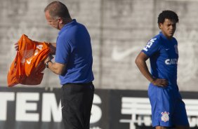 Durante o treino desta tarde no CT Joaquim Grava, Parque Ecolgico do Tiete, zona leste de So Paulo. O prximo jogo da equipe ser domingo, dia 03/08, contra o Coritiba, no estdio Couto Pereira, jogo vlido pela 13 rodada do Campeonato Brasileiro de 2014