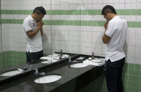 Nos vestiários antes do jogo entre Coritiba x Corinthians realizado esta tarde no estádio Couto Pereira, em Curitiba, válido pela 13ª rodada do Campeonato Brasileiro de 2014