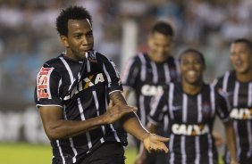 Durante o jogo entre Santos x Corinthians realizado esta tarde na Vila Belmiro, vlido pela 14 rodada do Campeonato Brasileiro de 2014