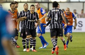 Durante o jogo entre Santos x Corinthians realizado esta tarde na Vila Belmiro, vlido pela 14 rodada do Campeonato Brasileiro de 2014