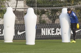 Durante o treino desta tarde no CT Joaquim Grava, Parque Ecolgico do Tiete, zona leste de So Paulo. O prximo jogo da equipe ser amanh, quarta-feira, dia 27/08, na Arena Pantanal, contra Bragantino/SP, jogo de ida da Copa do Brasil 2014