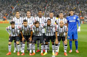 Jogadores do Corinthians durante partida vlida pelo campeonato Brasileiro. jogo realizado na Arena Corinthians 11/09/2014(