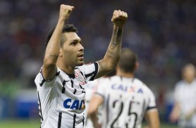 Durante o jogo entre Cruzeiro x Corinthians, realizado esta noite no Mineiro, vlido pela 27 rodada do Campeonato Brasileiro de 2014