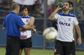 Durante o treino desta tarde em Manaus no CT do So Raimundo. O prximo jogo da equipe ser amanh, sbado, 11/10, contra o Botafogo, na Arena Amaznia, em Manaus, vlido pela 27 rodada do Campeonato Brasileiro de 2014