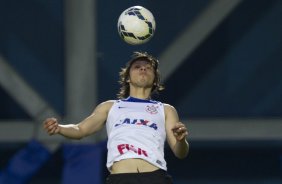 Durante o treino desta tarde em Manaus no CT do So Raimundo. O prximo jogo da equipe ser amanh, sbado, 11/10, contra o Botafogo, na Arena Amaznia, em Manaus, vlido pela 27 rodada do Campeonato Brasileiro de 2014