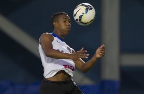 Durante o treino desta tarde em Manaus no CT do So Raimundo. O prximo jogo da equipe ser amanh, sbado, 11/10, contra o Botafogo, na Arena Amaznia, em Manaus, vlido pela 27 rodada do Campeonato Brasileiro de 2014