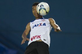 Durante o treino desta tarde em Manaus no CT do So Raimundo. O prximo jogo da equipe ser amanh, sbado, 11/10, contra o Botafogo, na Arena Amaznia, em Manaus, vlido pela 27 rodada do Campeonato Brasileiro de 2014