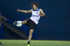 Durante o treino desta tarde em Manaus no CT do So Raimundo. O prximo jogo da equipe ser amanh, sbado, 11/10, contra o Botafogo, na Arena Amaznia, em Manaus, vlido pela 27 rodada do Campeonato Brasileiro de 2014