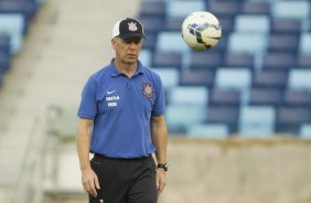 Durante o treino desta tarde na Arena Pantanal, em Cuiaba/MT. O prximo jogo da equipe ser amanh, quarta-feira, dia 22/10, contra o Vitoria/BA, pela 30 rodada do Campeonato Brasileiro de 2014