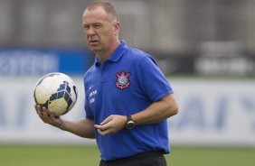 Durante o treino desta manh no CT Joaquim Grava, zona leste da cidade. O prximo jogo da equipe ser domingo, 19,30hs