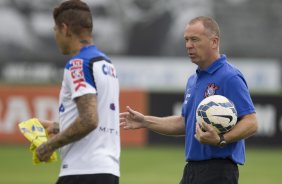 Durante o treino desta manh no CT Joaquim Grava, zona leste da cidade. O prximo jogo da equipe ser domingo, 19,30hs