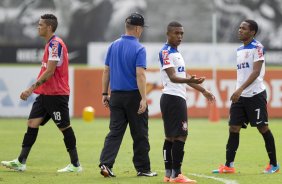 Durante o treino desta manh no CT Joaquim Grava, zona leste da cidade. O prximo jogo da equipe ser domingo, 19,30hs