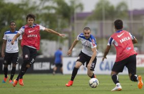 Durante o treino desta manh no CT Joaquim Grava, zona leste da cidade. O prximo jogo da equipe ser domingo, 19,30hs