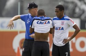 Durante o treino desta manh no CT Joaquim Grava, zona leste da cidade. O prximo jogo da equipe ser domingo, 19,30hs