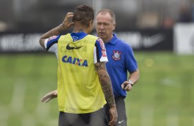 Durante o treino desta manh no CT Joaquim Grava, zona leste da cidade. O prximo jogo da equipe ser domingo, 19,30hs