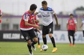 Durante o treino desta manh no CT Joaquim Grava, zona leste da cidade. O prximo jogo da equipe ser domingo, 19,30hs