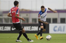 Durante o treino desta manh no CT Joaquim Grava, zona leste da cidade. O prximo jogo da equipe ser domingo, 19,30hs