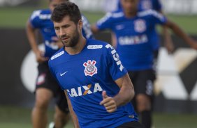 Durante o treino desta manh no CT Joaquim Grava, zona leste da cidade. O prximo jogo da equipe ser domingo, 19,30hs