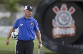 Durante o treino desta manh no CT Joaquim Grava, zona leste da cidade. O prximo jogo da equipe ser domingo, 19,30hs