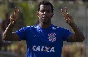 Durante o treino desta manh no CT Joaquim Grava, zona leste da cidade. O prximo jogo da equipe ser domingo, 19,30hs