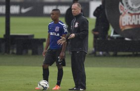 Durante o treino desta tarde no CT Joaquim Grava, zona leste da cidade. O prximo jogo da equipe ser domingo, dia 16/11, contra o Bahia/BA, na Arena Fonte Nova, vlido pela 34 rodada do Campeonato Brasileiro de 2014