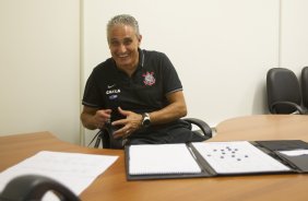 Durante a reapresentacao dos jogadores esta tarde no CT Joaquim Grava, zona leste da cidade. O próximo jogo da equipe será dia 15/01no torneio internacional, em Orlando/EUA, contra o Colonia da Alemanha