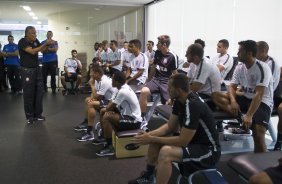 Durante a reapresentacao dos jogadores esta tarde no CT Joaquim Grava, zona leste da cidade. O próximo jogo da equipe será dia 15/01no torneio internacional, em Orlando/EUA, contra o Colonia da Alemanha
