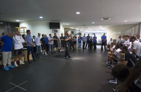 Durante a reapresentacao dos jogadores esta tarde no CT Joaquim Grava, zona leste da cidade. O próximo jogo da equipe será dia 15/01no torneio internacional, em Orlando/EUA, contra o Colonia da Alemanha