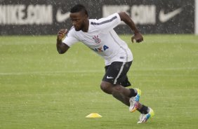 Durante a reapresentacao dos jogadores esta tarde no CT Joaquim Grava, zona leste da cidade. O próximo jogo da equipe será dia 15/01no torneio internacional, em Orlando/EUA, contra o Colonia da Alemanha