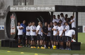 Durante a reapresentacao dos jogadores esta tarde no CT Joaquim Grava, zona leste da cidade. O próximo jogo da equipe será dia 15/01no torneio internacional, em Orlando/EUA, contra o Colonia da Alemanha