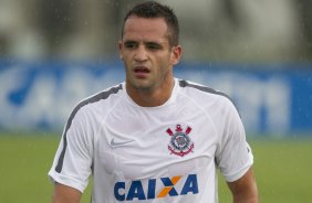 Durante a reapresentacao dos jogadores esta tarde no CT Joaquim Grava, zona leste da cidade. O próximo jogo da equipe será dia 15/01no torneio internacional, em Orlando/EUA, contra o Colonia da Alemanha