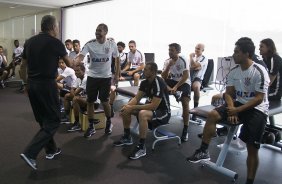 Durante a reapresentacao dos jogadores esta tarde no CT Joaquim Grava, zona leste da cidade. O próximo jogo da equipe será dia 15/01no torneio internacional, em Orlando/EUA, contra o Colonia da Alemanha