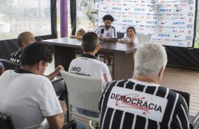 Durante a reapresentacao dos jogadores esta tarde no CT Joaquim Grava, zona leste da cidade. O próximo jogo da equipe será dia 15/01no torneio internacional, em Orlando/EUA, contra o Colonia da Alemanha