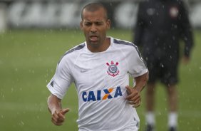 Durante a reapresentacao dos jogadores esta tarde no CT Joaquim Grava, zona leste da cidade. O próximo jogo da equipe será dia 15/01no torneio internacional, em Orlando/EUA, contra o Colonia da Alemanha