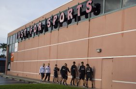 Jogadores durante treino esta manh em uma academia na cidade de Fort Lauderlale. O prximo jogo da equipe ser dia 15/01no torneio internacional, em Orlando/EUA, contra o Colonia da Alemanha