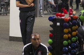 Jogadores durante treino esta manh em uma academia na cidade de Fort Lauderlale. O prximo jogo da equipe ser dia 15/01no torneio internacional, em Orlando/EUA, contra o Colonia da Alemanha