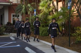 Jogadores durante treino esta manh em uma academia na cidade de Fort Lauderlale. O prximo jogo da equipe ser dia 15/01no torneio internacional, em Orlando/EUA, contra o Colonia da Alemanha