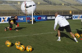 Durante treino esta manh no Lockhart Stadium, CT do Fort Lauderdale Strickers, na cidade de Fort Lauderlale. O prximo jogo da equipe ser dia 15/01no torneio internacional, em Orlando/EUA, contra o Colonia da Alemanha