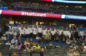 Cassio participa de evento da NBA - National Basketball League - no Amway Center na cidade de Orlando, ao lado do torcedor Ricardo Ramos, aps o treino desta tarde na cidade de Orlando/EUA. O prximo jogo da equipe ser amanh, dia 15/01,no ESPN Wide World of Sports Complex, pelo Florida Cup, em Orlando/EUA, contra o Colonia da Alemanha