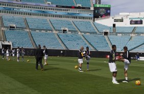 Nos vestiários antes do jogo entre Corinthians/Brasil x Bayer Leverkusen/Alemanha realizado esta tarde no Everbank Field, na cidade de Jacksonville/EUA, válido pela Florida Cup 2015
