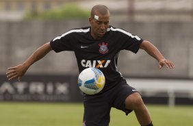 Durante o treino desta manh no CT Joaquim Grava, zona leste da cidade. O prximo jogo da equipe ser contra o Corinthian Casuals, da Inglaterra, sbado, dia 24/01, na Arena Corinthians, em homenagem ao co-irmo