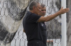 Durante o treino desta manh no CT Joaquim Grava, zona leste da cidade. O prximo jogo da equipe ser contra o Corinthian Casuals, da Inglaterra, sbado, dia 24/01, na Arena Corinthians, em homenagem ao co-irmo