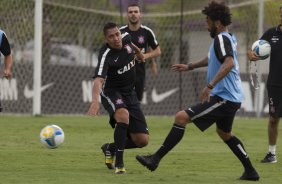 Durante o treino desta manh no CT Joaquim Grava, zona leste da cidade. O prximo jogo da equipe ser contra o Corinthian Casuals, da Inglaterra, sbado, dia 24/01, na Arena Corinthians, em homenagem ao co-irmo