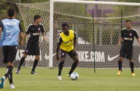 Durante o treino desta manh no CT Joaquim Grava, zona leste da cidade. O prximo jogo da equipe ser contra o Corinthian Casuals, da Inglaterra, sbado, dia 24/01, na Arena Corinthians, em homenagem ao co-irmo