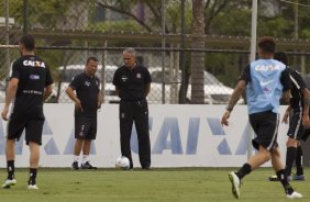 Durante o treino desta manh no CT Joaquim Grava, zona leste da cidade. O prximo jogo da equipe ser contra o Corinthian Casuals, da Inglaterra, sbado, dia 24/01, na Arena Corinthians, em homenagem ao co-irmo