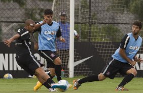 Durante o treino desta manh no CT Joaquim Grava, zona leste da cidade. O prximo jogo da equipe ser contra o Corinthian Casuals, da Inglaterra, sbado, dia 24/01, na Arena Corinthians, em homenagem ao co-irmo