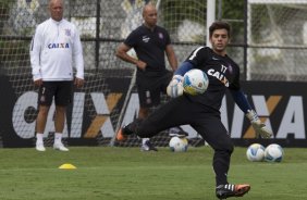 Durante o treino desta manh no CT Joaquim Grava, zona leste da cidade. O prximo jogo da equipe ser domingo, dia 01/02, contra o Marilia, na Arena Corinthians, jogo vlido pela 1 rodada do Campeonato Paulista de 2015
